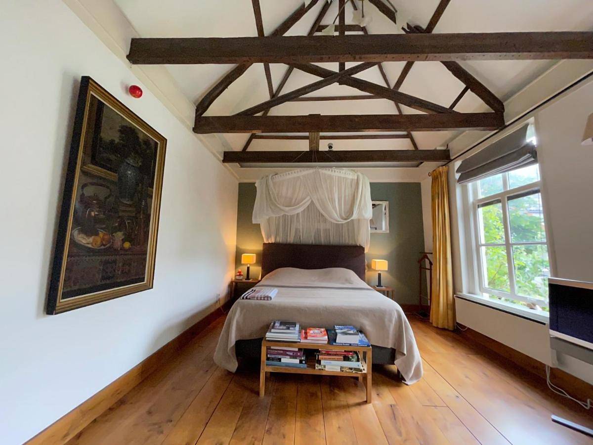 Apple Tree Cottage - charming canal home in our idyllic garden in Gouda, Groene Hart