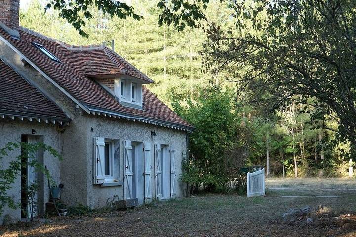 Gîte pour 6 personnes, avec jardin à Montrieux-en-Sologne