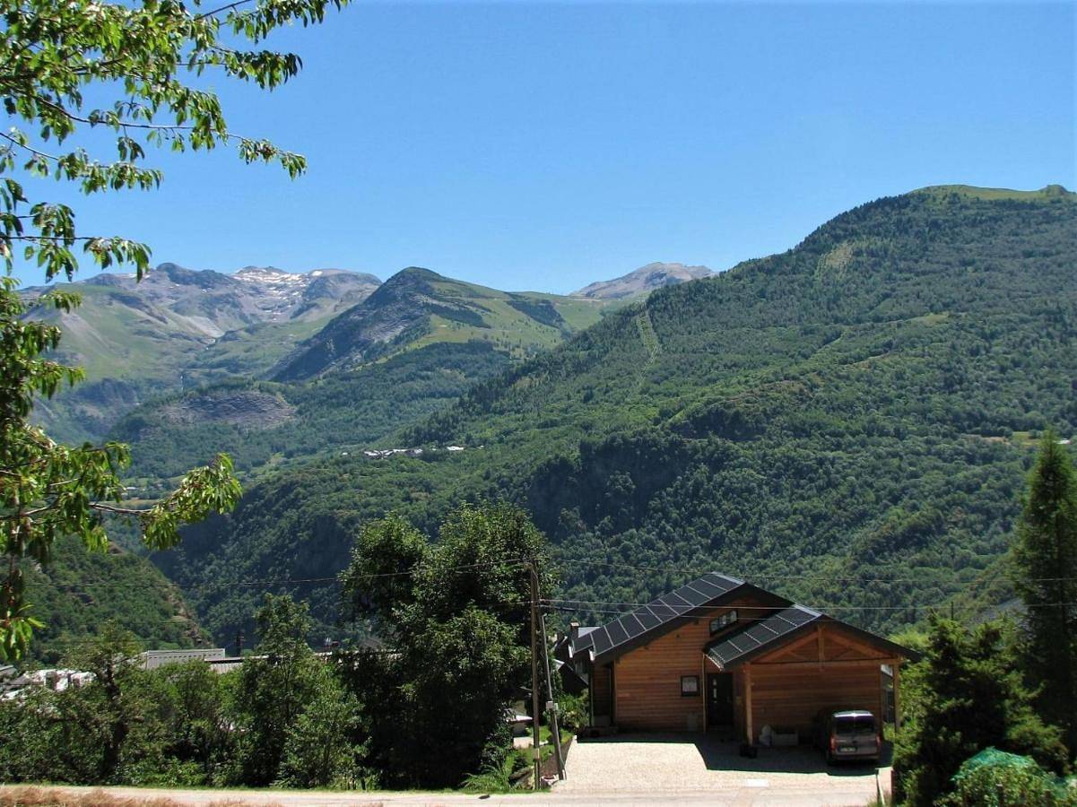 Double or Twin Room with Mountain View in Auris, Parc national des Écrins