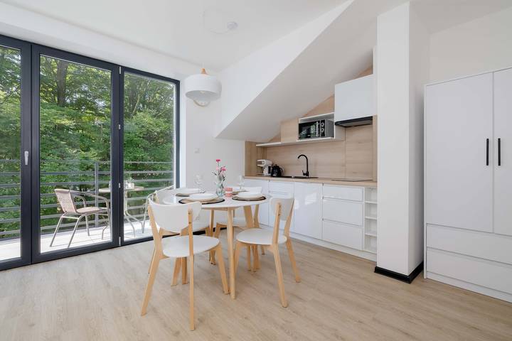 Ganze Wohnung, Modern Apartment | Furnished Balcony in Schirk, Karpaten (Polen)