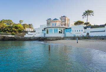 Hôtel pour 2 personnes, avec piscine et sauna ainsi que jacuzzi et jardin dans Plage de La Source