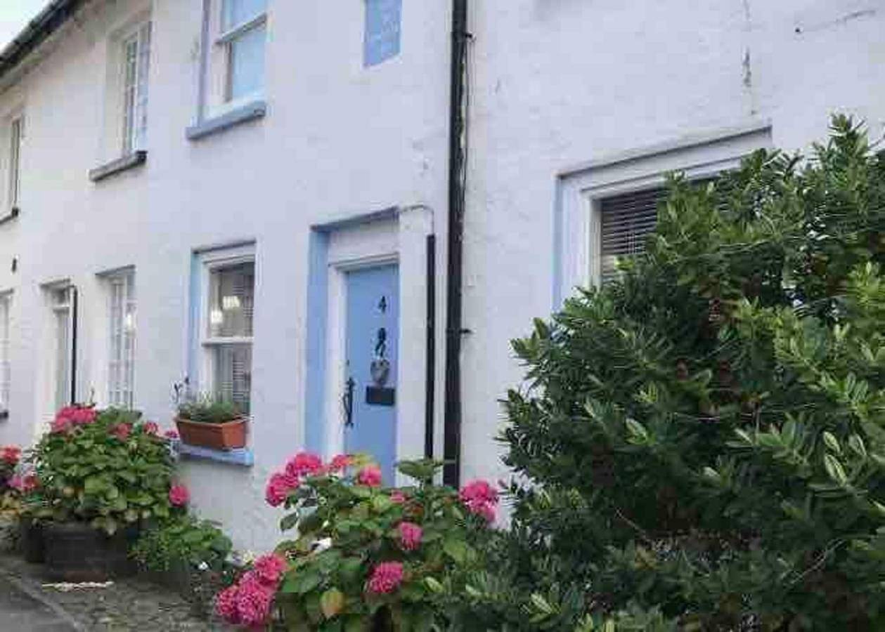 Three-Bedroom House in Aberdyfi, Aberdovey