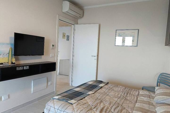 Ganze Wohnung, Seafront, apartment with wonderful terrace in Dino's, Giulianova (Gemeinde)