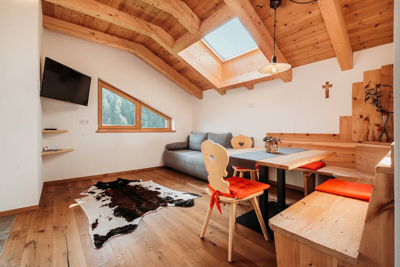Ganze Wohnung, Ferienwohnung 'Bawiglbach Großkarneid' mit Bergblick, Gemeinschaftsterrasse und Wi-Fi in Lüsen, Dolomiti Superski