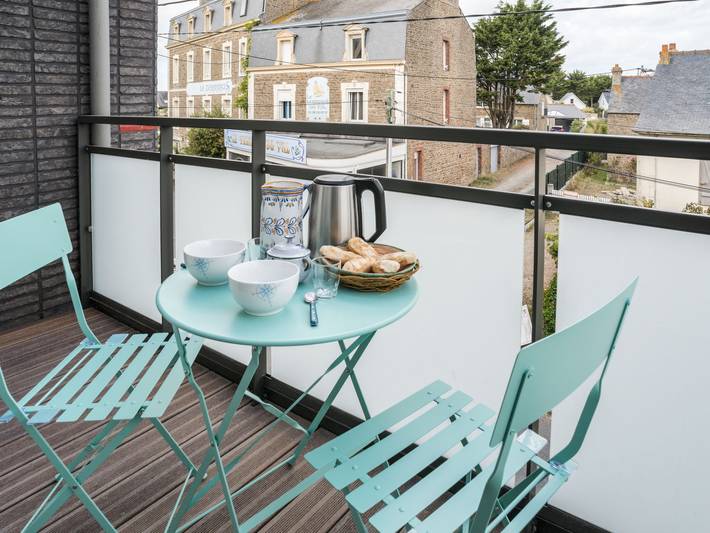 Gîte pour 3 personnes, avec terrasse dans Havre de Rothéneuf - 2