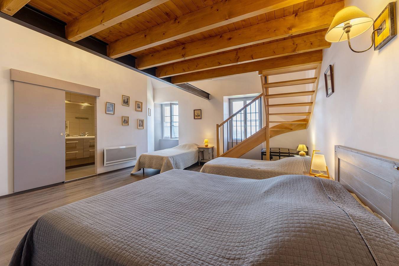 Chambre d’hôtes Elisabeth Familiale 6 pers avec jardin partagé et Wi-Fi in La Flocellière, Fontenay-le-Comte