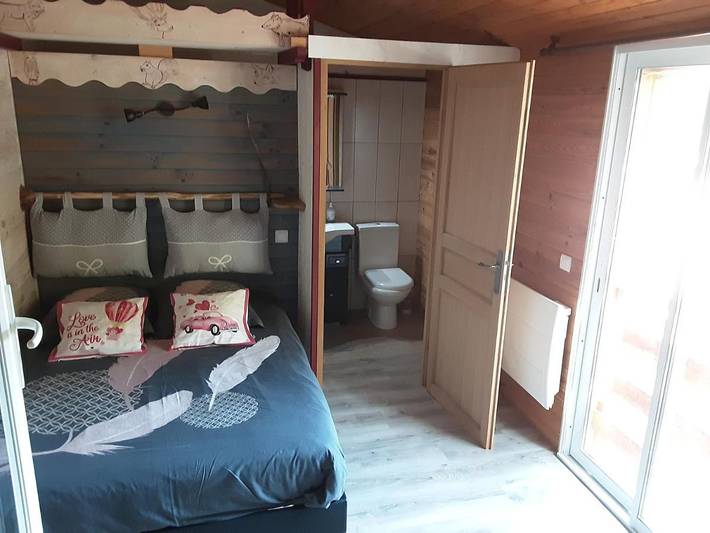 Gîte pour 2 personnes, avec jardin ainsi que piscine et vue à Rigaud