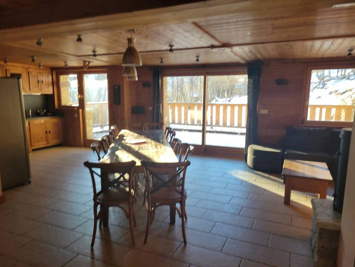 Appartement entier, Appartement 'Chalet La Manda 12 Personnes' avec vue sur la montagne, terrasse privée et Wi-Fi in Bonneval-sur-Arc, Région de Saint-Jean-de-Maurienne
