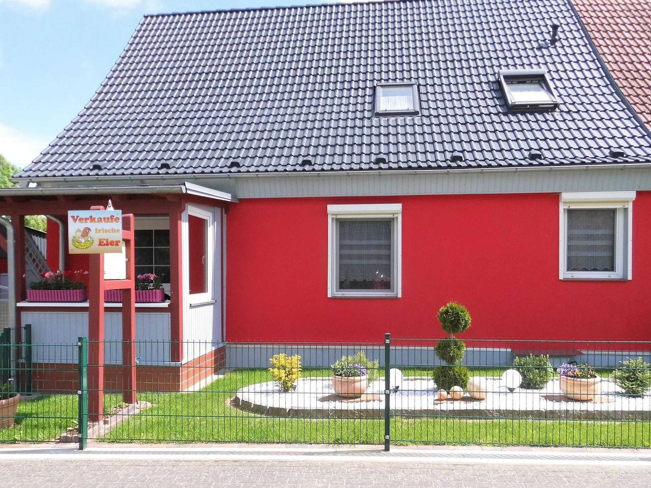 Ganze Wohnung, Ferienwohnung 'Komfortable Ferienwohnung' mit privater Terrasse, privatem Garten und Wi-Fi in Gotthun, Müritz
