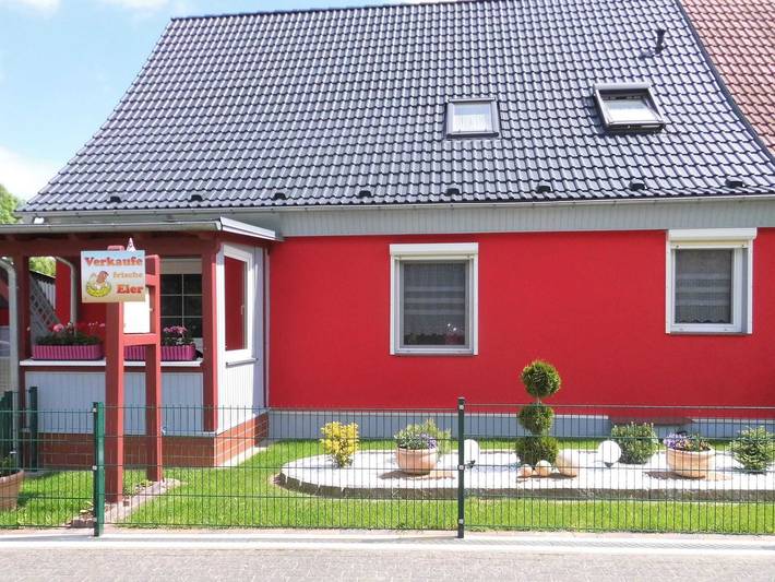 Ganze Wohnung, Ferienwohnung 'Komfortable Ferienwohnung' mit privater Terrasse, privatem Garten und Wi-Fi in Gotthun, Müritz