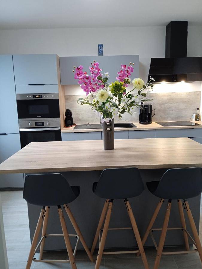 Cottage pour 4 personnes, avec jardin et vue, animaux acceptés à Plélauff