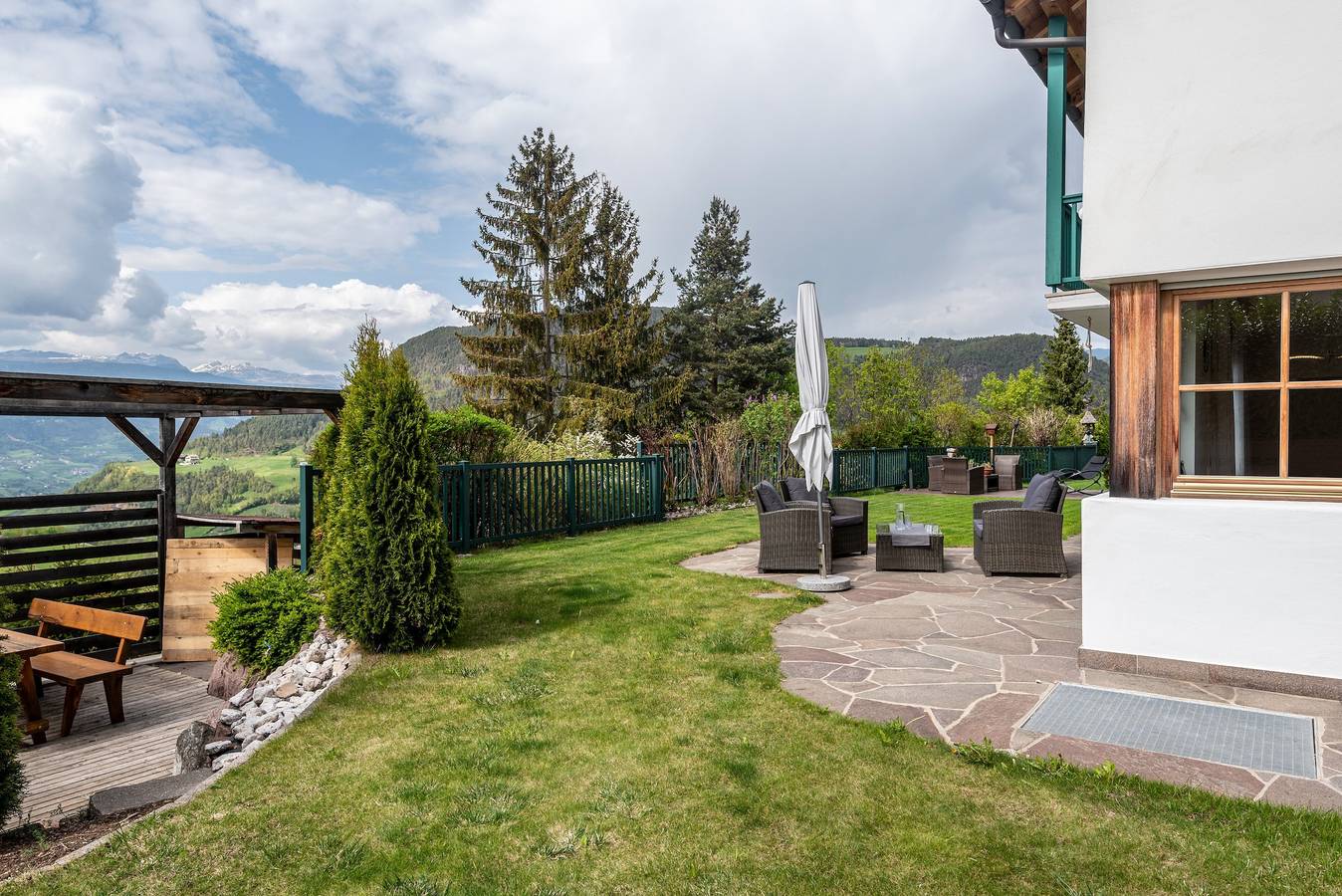 Ganze Wohnung, Ferienwohnung "Santner" mit Bergblick, Terrasse & Wlan in Völs am Schlern, Dolomiti Superski