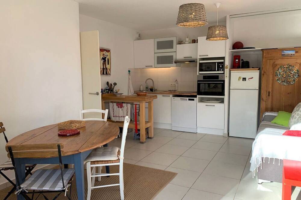 Appartement entier, Appartement au calme avec climatisation et parking à Bouzigues in Bouzigues, Côte méditerranéenne (France)