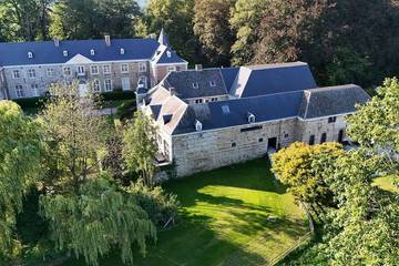 Gîte pour 14 personnes, avec jardin à Pepinster
