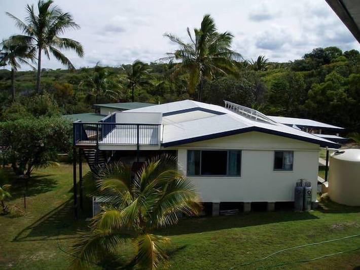 Holiday home for 12 people, with garden and balcony in Fraser Island