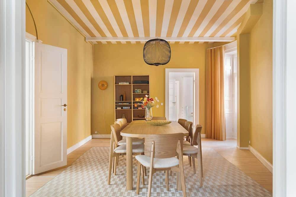 Ganze Wohnung, Former Dukes Residence - 4 bedrooms - 2 bathroms in Kopenhagen Zentrum, Kopenhagen