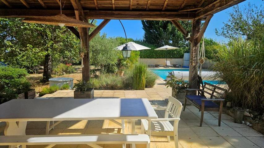 Maison d’hôte pour 4 personnes, avec vue ainsi que jardin et piscine - 1