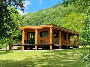 Chambre d’hôte pour 2 personnes, avec jardin dans l' Ariège