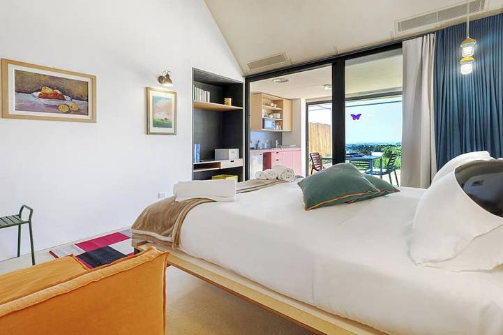 Meravigliosa tenuta con vista mare, piscina infinity, campo da padel in Ragusa, Provincia di Ragusa