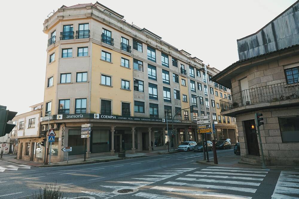 Entire apartment, Apartamento Ponte Dena Situado En El Centro Del Salnes in Meaño, Rías Baixas