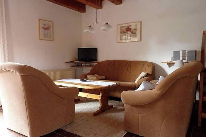 Ferienhaus für 5 Personen, mit Garten und Sauna