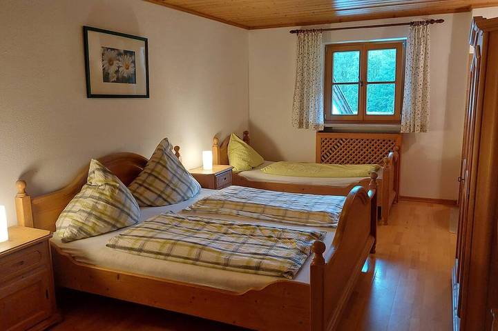 Bauernhof für 6 Personen, mit Balkon und Garten in Schneizlreuth