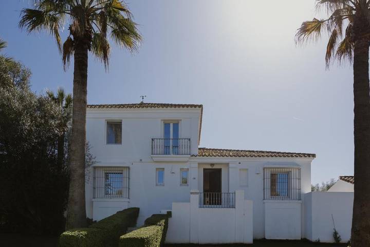 Casa rural para 8 personas, con vistas además de piscina y jardín, Se admiten mascotas en Sotogrande - 2