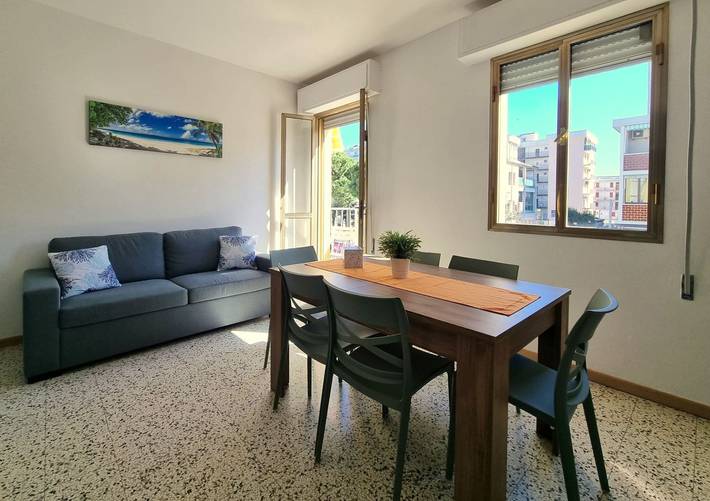 Apartamento vacacional entero, Apartamento de vacaciones para 5 personas con balcón in Lido di Pomposa, Provincia de Ferrara