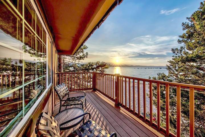 Gîte pour 4 personnes, avec balcon et jacuzzi ainsi que piscine et sauna à South Lake Tahoe - 2