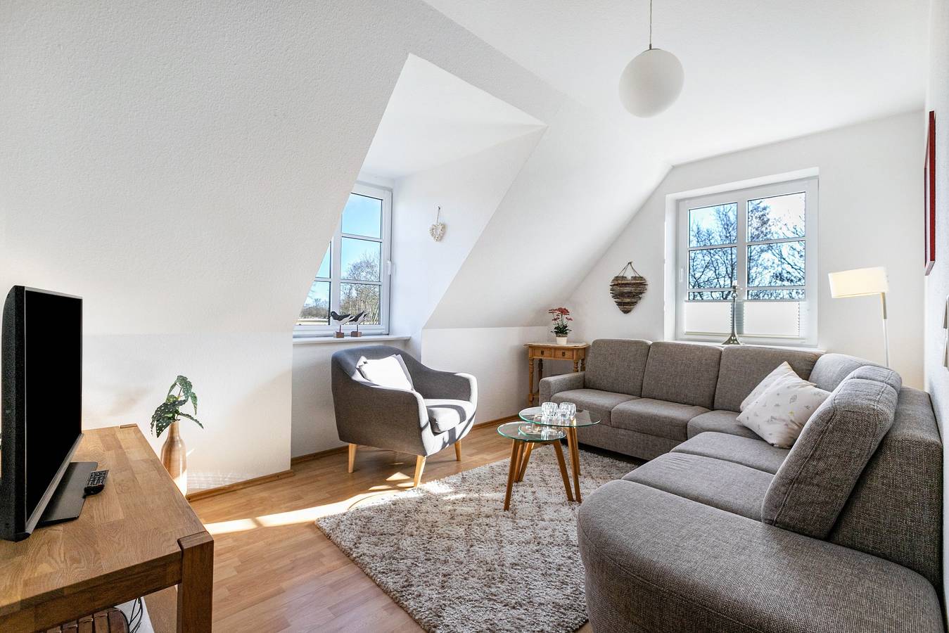 Ganze Wohnung, Ferienwohnung Herzmuschel" mit gemeinsamer Terrasse, Garten und Wi-Fi in Klanxbüll, Nordfriesland