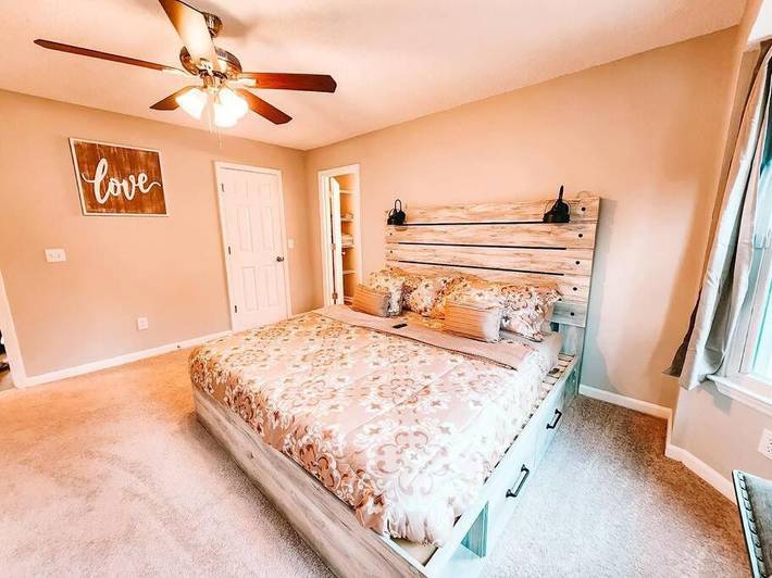 Location de vacances pour 16 personnes, avec balcon à La Vergne - 4