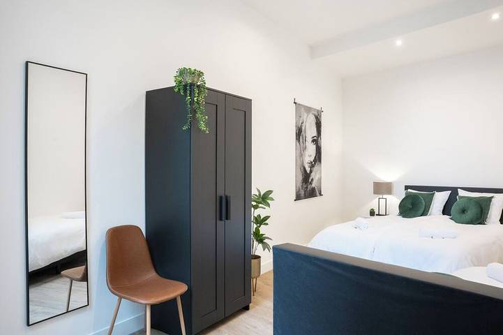 Ganze Wohnung, Entdecken Sie Ihren idealen Aufenthalt in Tilburg bei Bed en Koffie Hanno: ein neu erbautes 1-Schlafzimmer-Apartment mit Komfort, inklusive Nebenkosten, regelmäßig gereinigten Gemeinschaftsbereichen und einem ruhigen Garten zum Entspannen. in Tilburg, Nordbrabant