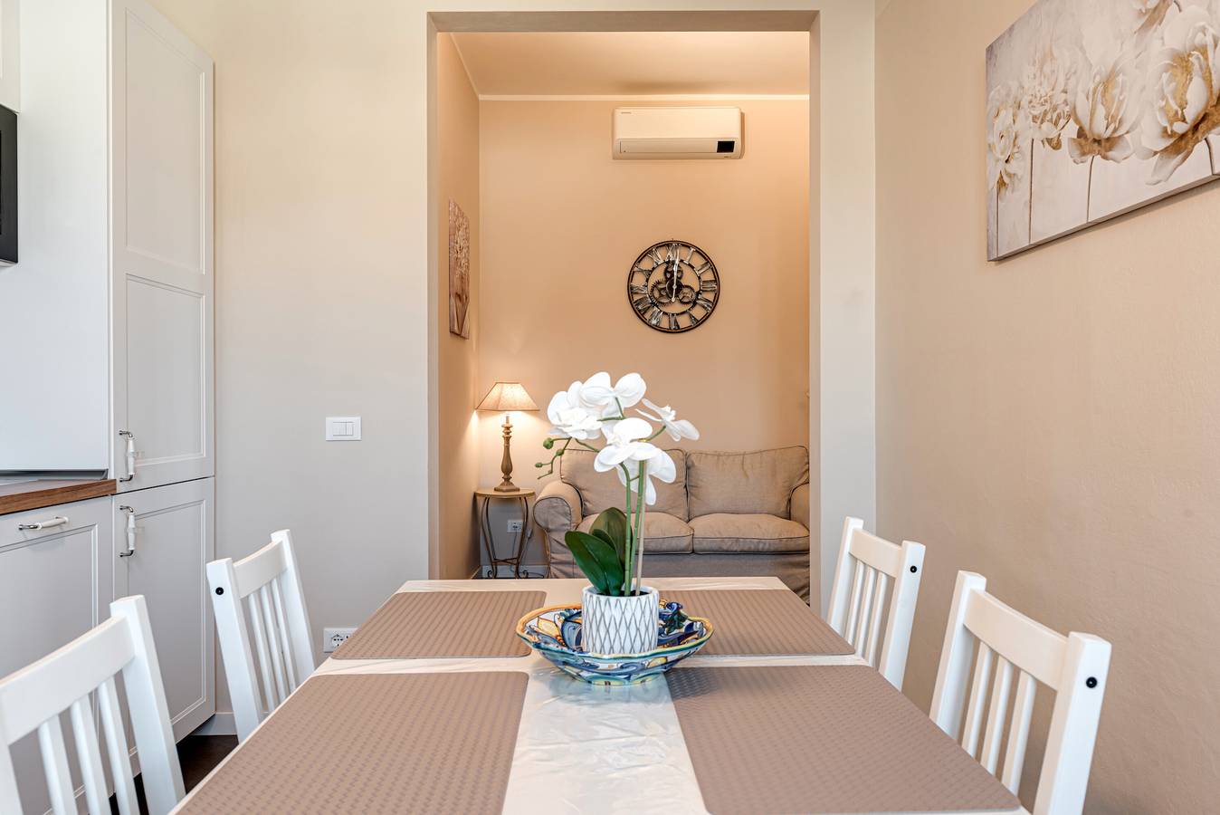 Entire apartment, Apartment 'La Loggetta Di Leonardo' with Wi-Fi and Air Conditioning in Florence, Florence Province