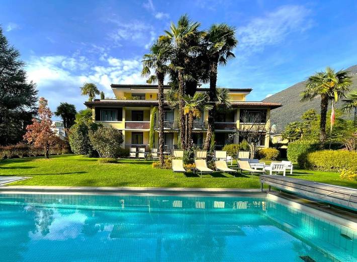 Ferienhaus für 3 Personen, mit Terrasse und Garten sowie Pool