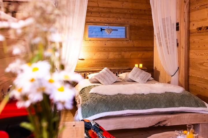 Chambre d’hôte pour 2 personnes, avec Jacuzzi et Jardin dans le Doubs