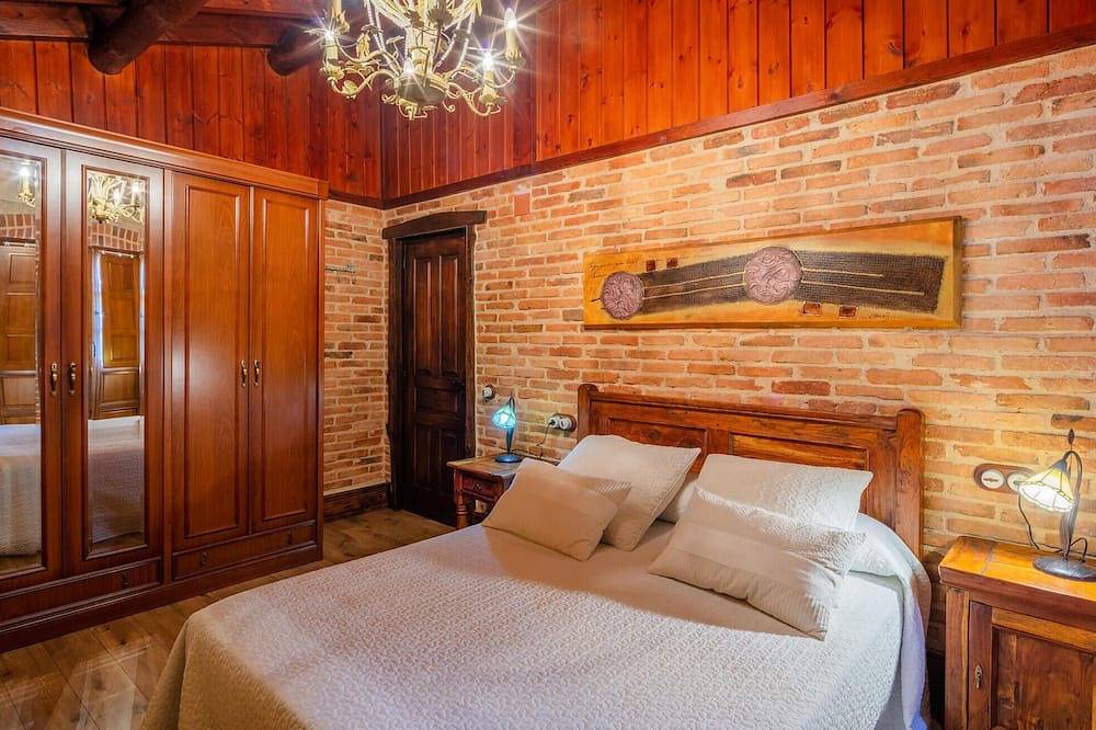 Awesome home in Carabanzo in Lena, Cordillera Cantábrica