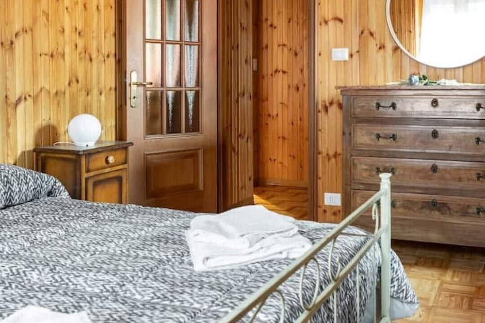 Entire apartment, Deer Home, in the heart of Bardonecchia in Bardonecchia, Turin Province