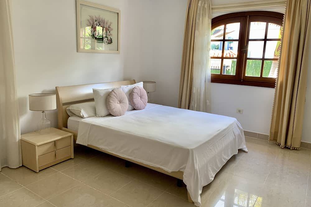 Villa Claudia - Heated pool in Puerto Santiago, Santiago del Teide