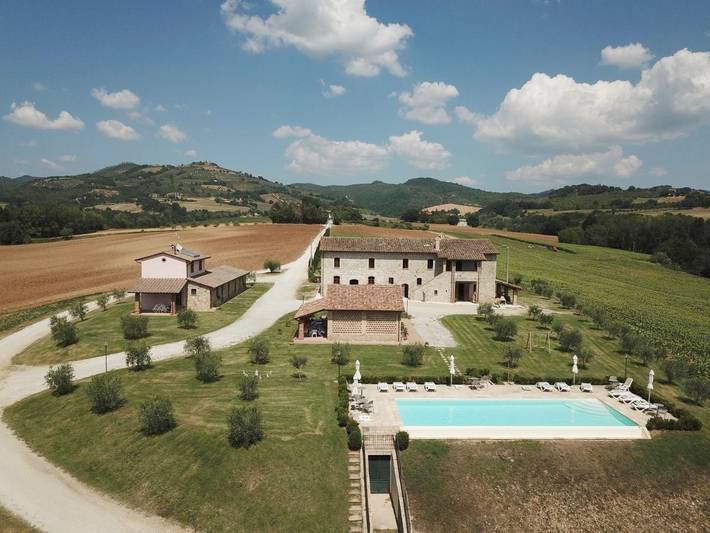 Rustico per 2 persone, con Terrazza e Giardino nonché Piscina e Panorama a Perugia
