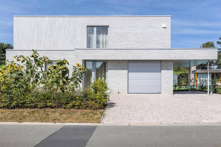 Maison de vacances pour 8 personnes, avec piscine ainsi que vue et jardin à Zedelgem