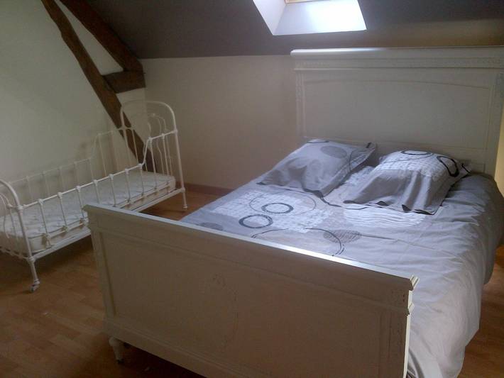 Gîte pour 8 personnes, avec terrasse et sauna ainsi que jacuzzi et jardin dans Allier - 4