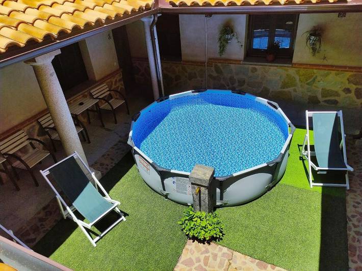 Casa rural para 19 personas, con Terraza y Jardín además de Piscina para niños y Piscina en Montes de Toledo
