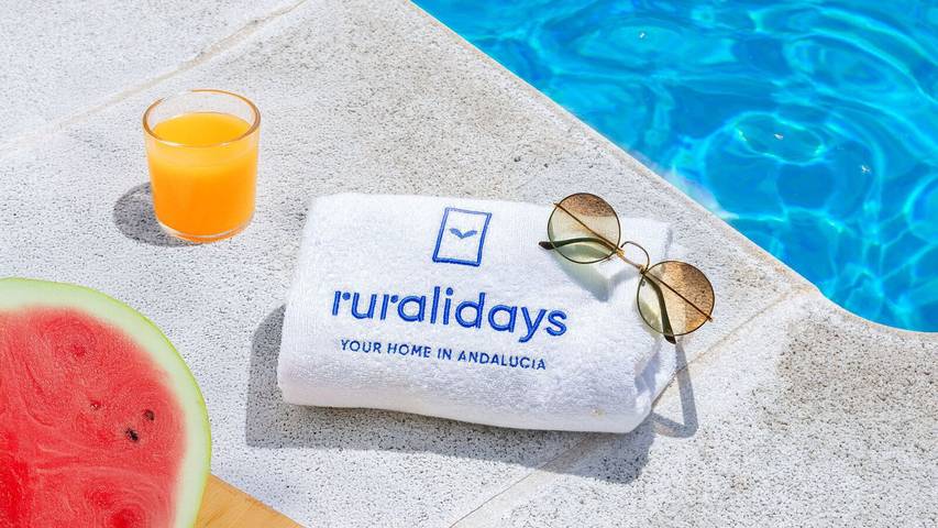 Casa de vacaciones para 8 personas, con balcón/terraza y piscina en Antequera