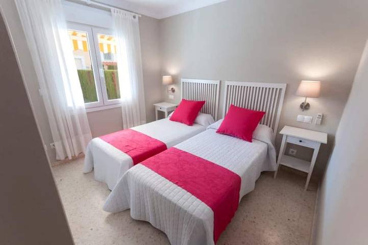 Camping für 4 Personen, mit Pool, mit Haustier an der Costa Blanca - 2