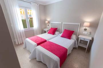 Camping für 4 Personen in Oliva, Valencia Provinz, Bild 1