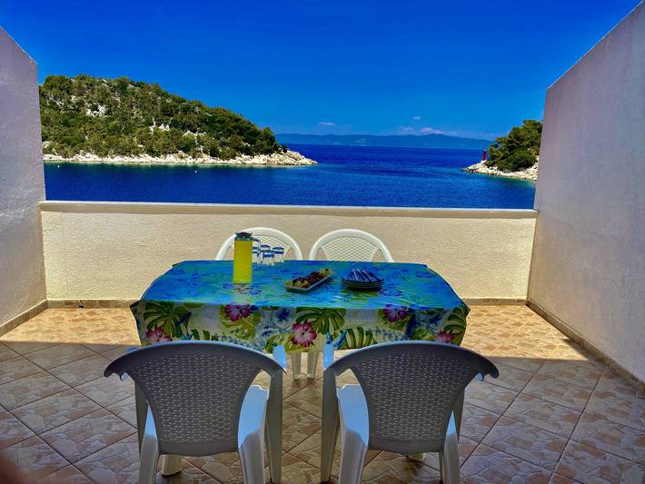 Gîte pour 4 personnes, avec balcon/terrasse dans Lastovo