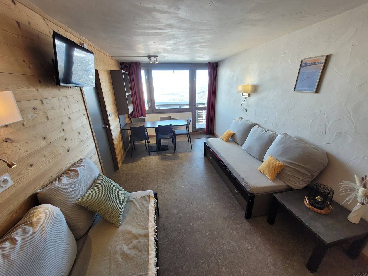 Appartement entier, Appartement cosy au pied des pistes - Vue Mont-Blanc - Animaux admis in Aime 2000, Aime-la-Plagne