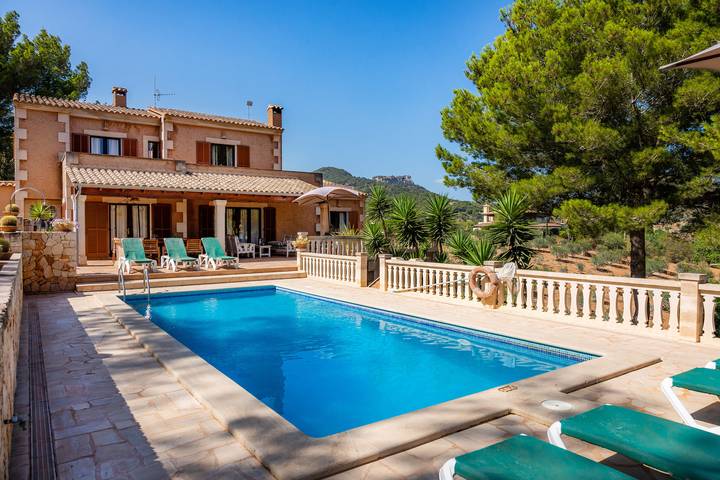 "Villa es Turo de França" with Mountain View, Pool & Wi-Fi in s'Horta, Felanitx