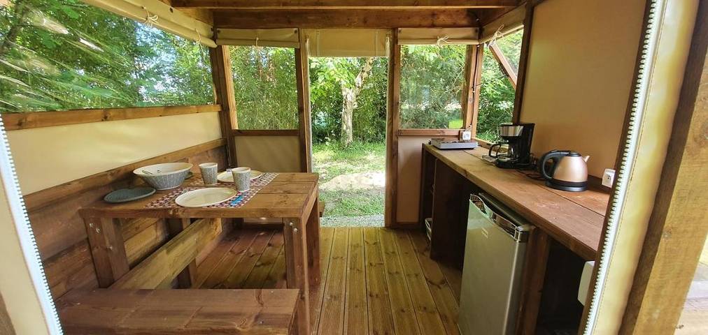 Tente pour 2 personnes, avec piscine ainsi que jardin et terrasse dans le Lot-et-Garonne - 4