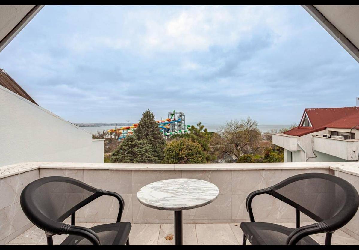 Modern Sea View Escape I Poolside Luxury Villa in Tuzla, Marmararegion
